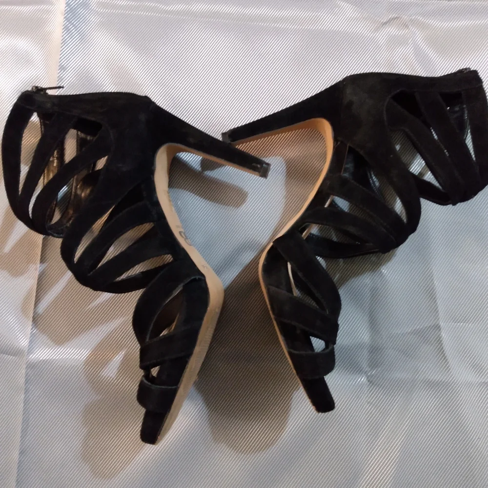 Gianni Bini Black Strappy Heels NWOT - Picture 4 of 5